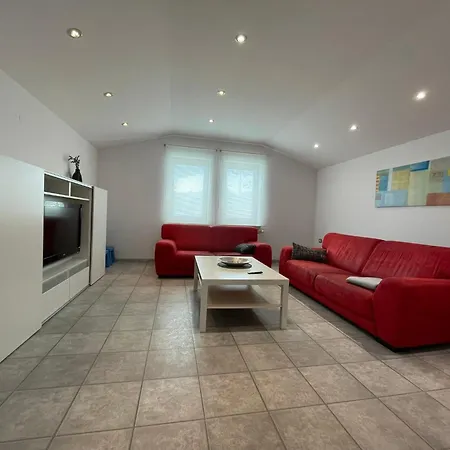 Apartma S