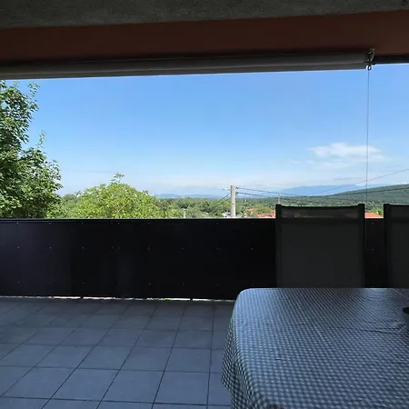 Apartma S Sezana
