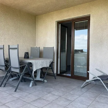 Apartma S Sezana