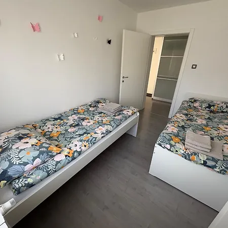 Apartma S * Sezana